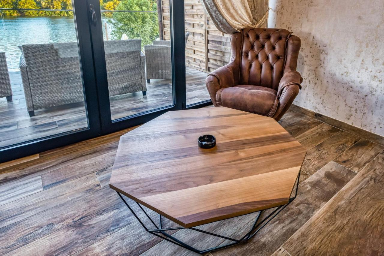 Apartmani Tiske Noci Bečej Exterior foto